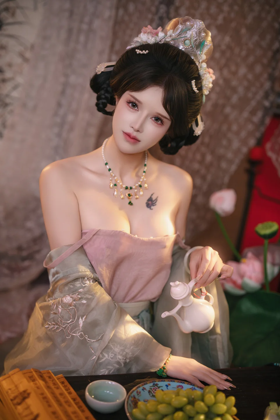 鹿八岁baby_No_107_粽你枕相思_130P,79GIF,1V_1_95GB tg@simisebaisi 【丝足阁】045.webp